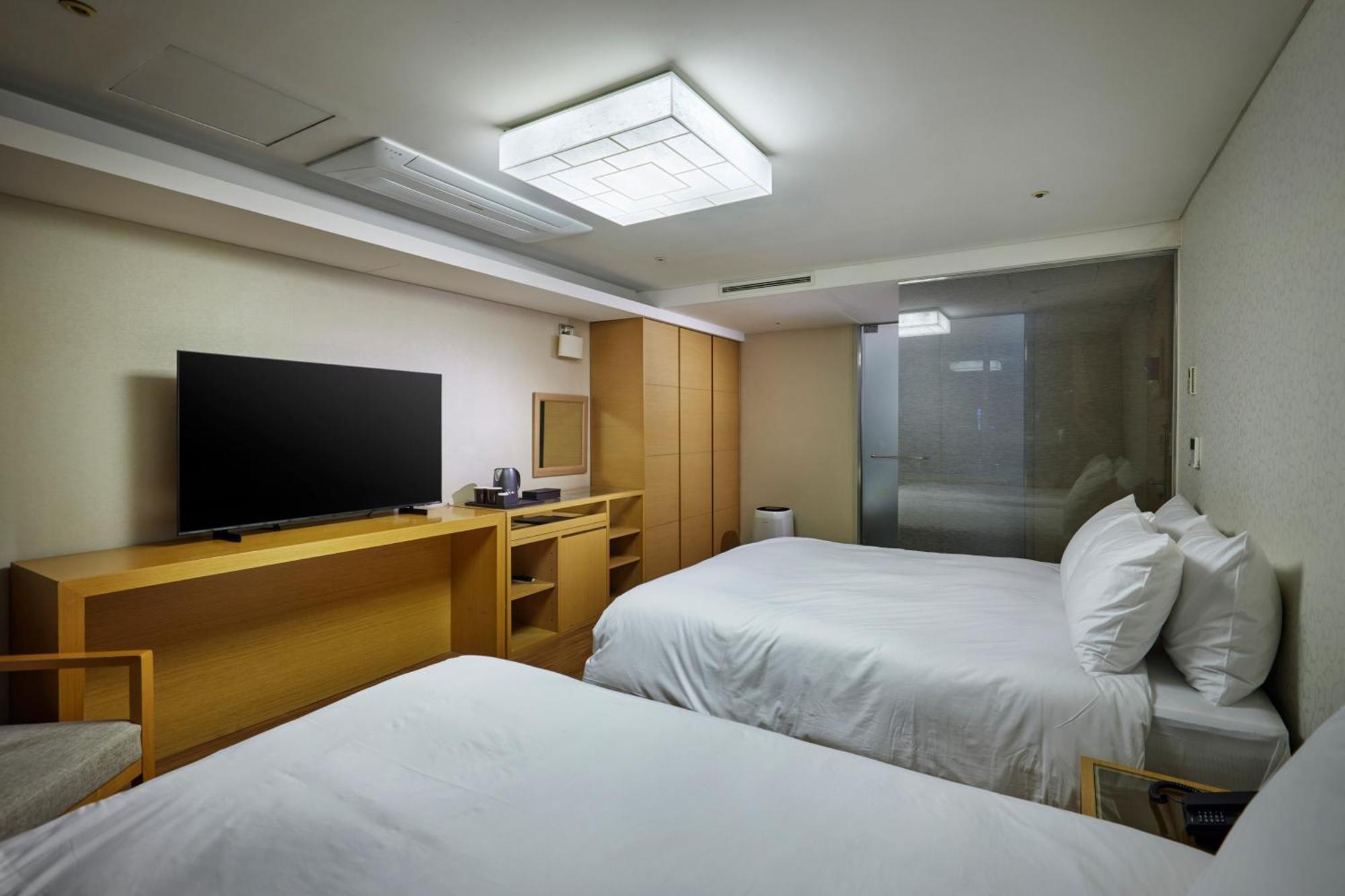 Hotel Interciti Tedžon Exteriér fotografie