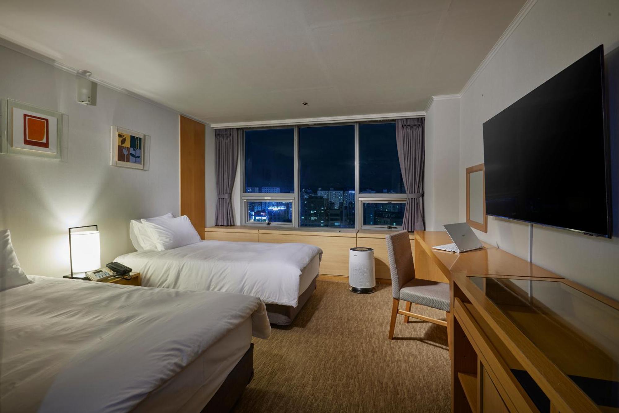 Hotel Interciti Tedžon Exteriér fotografie
