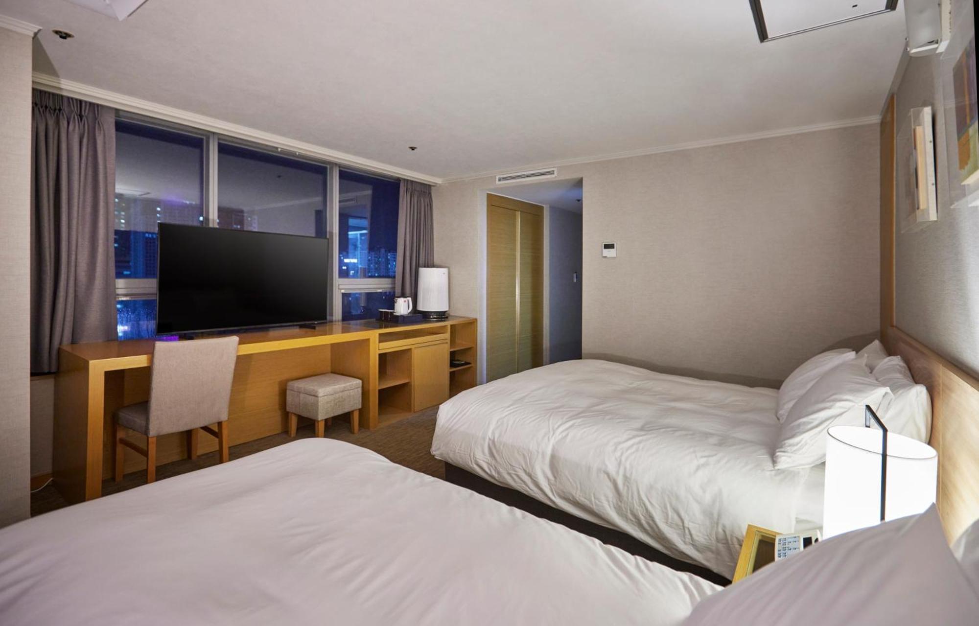 Hotel Interciti Tedžon Exteriér fotografie