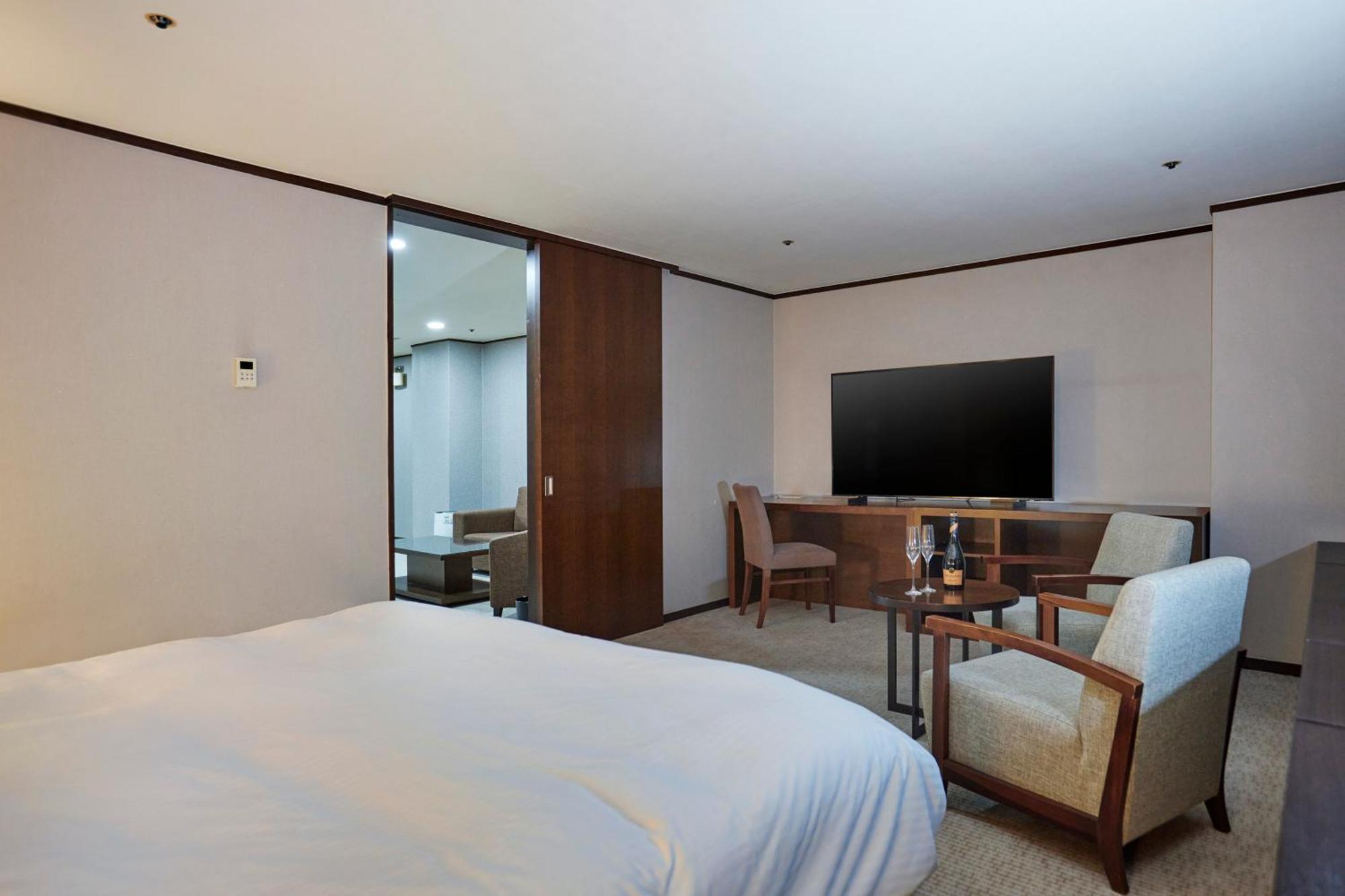 Hotel Interciti Tedžon Exteriér fotografie